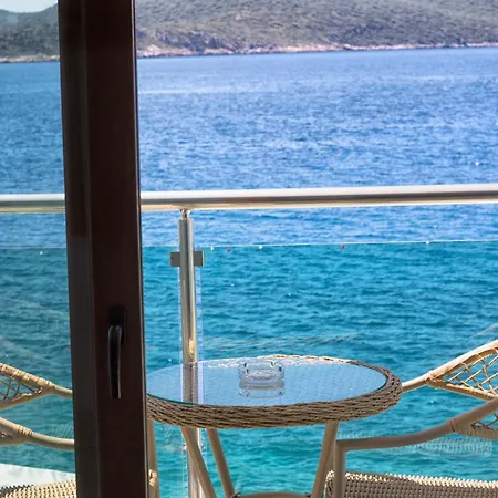 The * Kaş